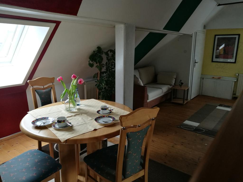 Pension Und Restaurant Reck Aulendorf Esterno foto
