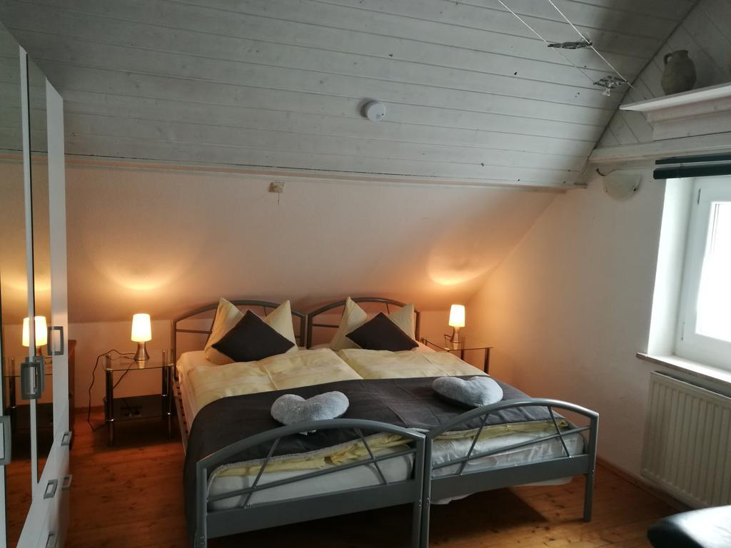 Pension Und Restaurant Reck Aulendorf Esterno foto