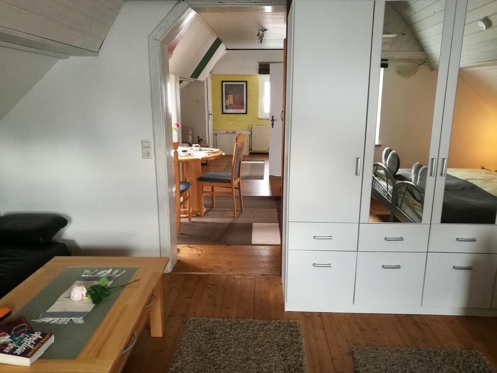 Pension Und Restaurant Reck Aulendorf Esterno foto
