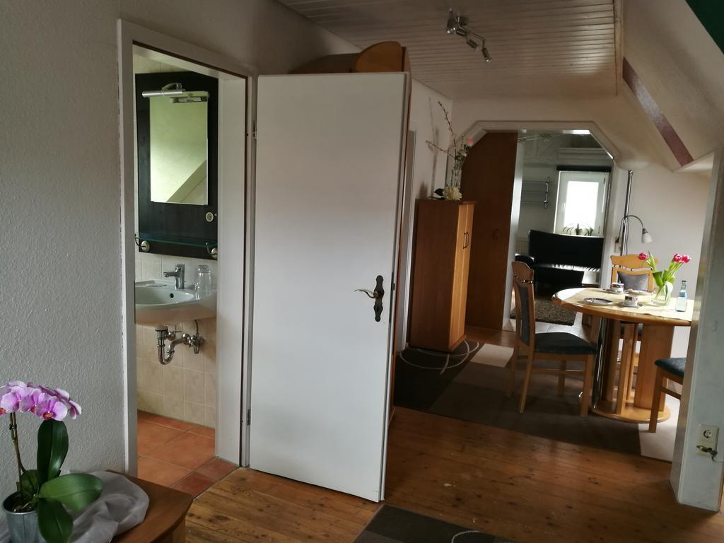 Pension Und Restaurant Reck Aulendorf Esterno foto