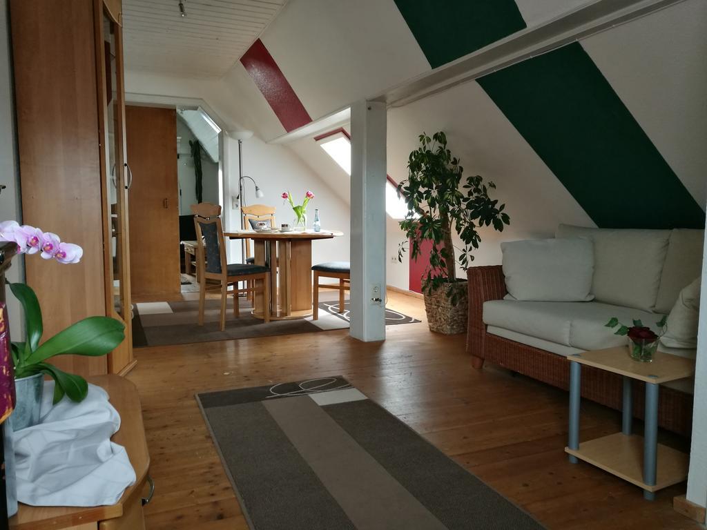 Pension Und Restaurant Reck Aulendorf Esterno foto