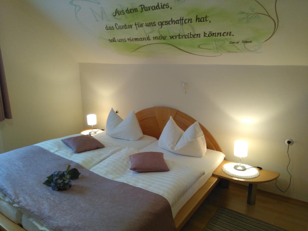 Pension Und Restaurant Reck Aulendorf Esterno foto
