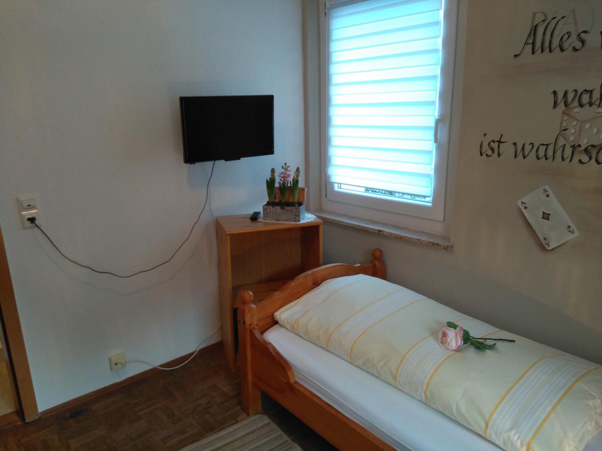 Pension Und Restaurant Reck Aulendorf Esterno foto