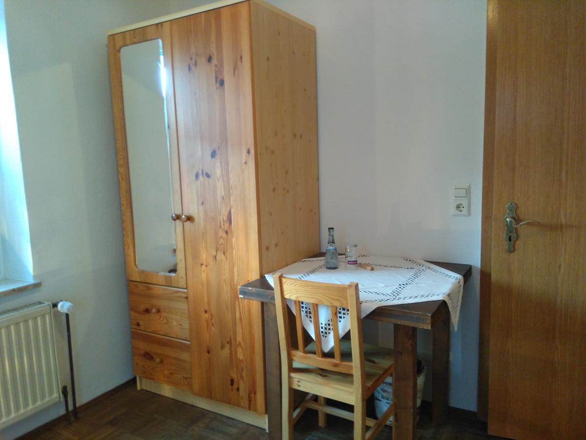 Pension Und Restaurant Reck Aulendorf Esterno foto